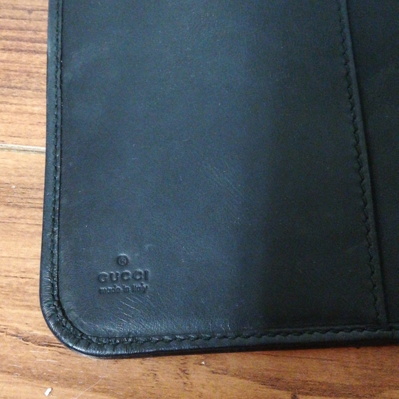 Gucci leather iPad case - Picture 6 of 8